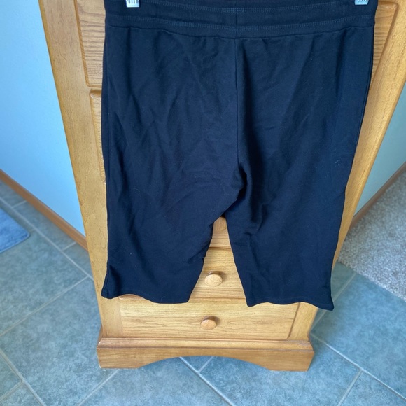 Style&Co Sport Knit Capris - Picture 2 of 3